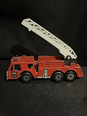 Matchbox 1982 Camión de Bomberos Escalera de Bomberos Departamento Rojo Diecast En muy buen estado Foto 1 de 4