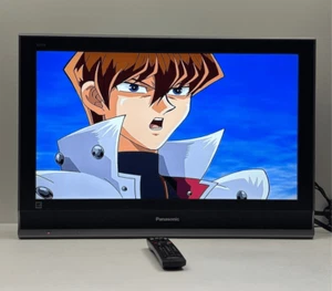 2007 Panasonic Viera TC-32LX70 32" 16:9 LCD TV w Original Remote Retro Gaming - Picture 1 of 15