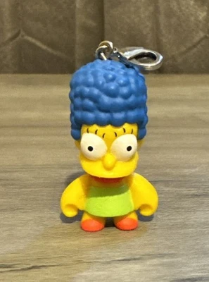 Kidrobot 辛普森一家 1.5 英寸钥匙链系列 - Marge — 第 1/3 张图片