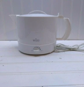 Rival 32 OZ Hot Pot Express 1.5 Qt Warmer 5 Cup Water Kettle Boiler Heater 100 W - Picture 1 of 9