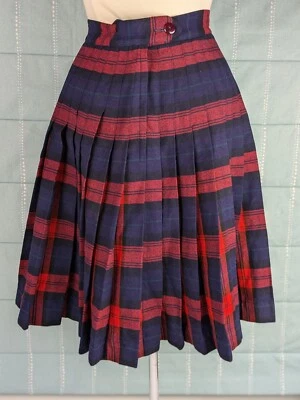 Red and Navy Womens Wool Plaid Pleated Reverible Skirt Sz 24"W 23"l MacLauchlin - Image 1 of 4