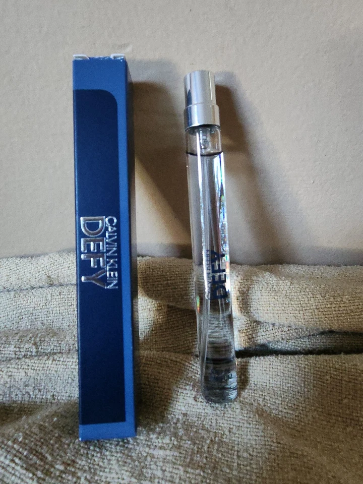 CALVIN KLEIN Defy Eau de Parfum 0,33 OZ 10 ml Hombres Spray Viaje Colonia Foto 1 de 1