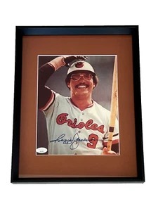 Baltimore Orioles Reggie Jackson signiertes 8x10 Foto 11x14 schwarzer Rahmen JSA COA - Bild 1 von 3