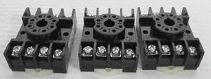 Macromatic 70169-D Relay Socket 8 Pin 600V 10A (3) - Picture 1 of 3