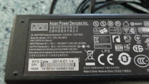 Original Netzteil  APD DA-30E12  12V 2.5A 30W für Ledstrip, Kamera usw. - Bild 1 von 2