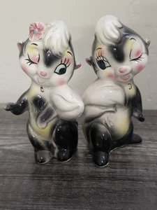 Vintage Japanese Whimsical Winking Skunks OFF - Picture 1 of 6