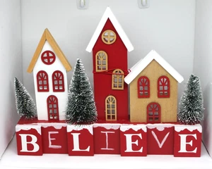Winter Wonder Believe Natale Casa in Legno e Alberi Decorazione Tavola 13,5" Illuminazione. - Foto 1 di 10
