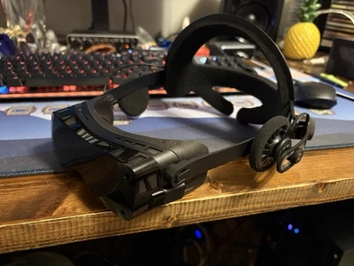 Bigscreen Beyond VR Headset IPD 65 Black PCVR With Audio Strap And Accessories - Image 1 of 2