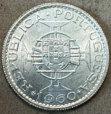 Mozambique - 1960 - 10 Escudos - 72% Silver Coin - 65 Year Old African Coin - Image 1 of 3