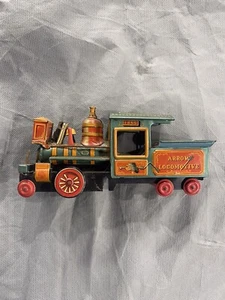 Vintage Japan Tin Friction Indian Arrow Locomotive 8 1/2" - Picture 1 of 17