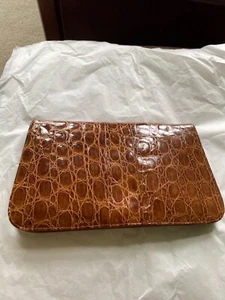 RARE 1940/1930’s VINTAGE ALLIGATOR CLUTCH WITH ORIGINAL COIN PURSE AND MIRROR - Picture 1 of 12