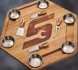 Snap-on Charcuterie Board with Utensils Snack Tray - New in Box - SSX22P151 - Picture 1 of 1