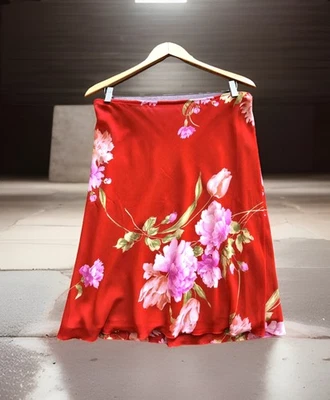 Falda ligera United Colors of Benetton roja cintura línea A talla M Foto 1 de 4