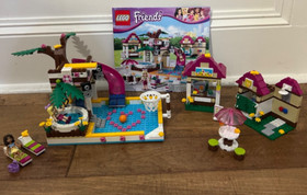 LEGO FRIENDS: Heartlake City Pool (41008)-complete with manual-gently used