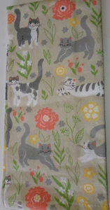 FULL UNCUT Multicolor CATS PLAYING IN THE FLOWERS Cotton Kitchen Towel - Picture 1 of 2