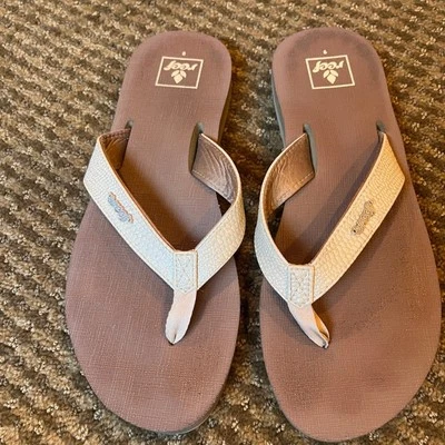 Chanclas Reef - Cojín Estrella - Sassy - Mujer Talla 9. Usado en excelente estado! Foto 1 de 4