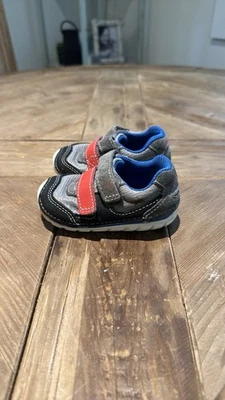 Stride Rite Baby Boy's Gray Memory Foam Washable Sneakers Size 3.5M - Image 1 of 4