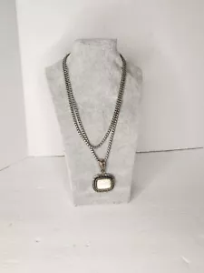 Ciondolo Quadrato Avon Big Chain Tono Argento Massiccio Collana Lunga Uomo Chicano In perfette condizioni - Foto 1 di 7