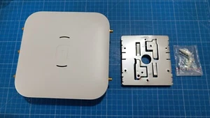 Extreme Networks AP310E-1-WR - Dual Radio Wireless Access Point, 2.4Gbps_0.7_6 - Bild 1 von 6