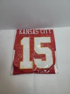 PATRICK MAHOMES Jersey #15 KC Chiefs Medium SIZE New With Tags AWESOME Price! - Picture 1 of 2