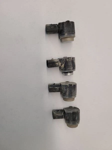 2016 FORD EXPLORER REAR BUMPER PARKING SENSORS X4 - Image 1 of 4