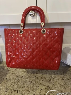 Rioni THE ZOEY TOTE Red Patent Leather Handbag LU-2233M/R - Image 1 of 4