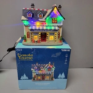 2023 Carole Towne Christmas Village Lighted House DEVON’S BAKERY Shop - Picture 1 of 6