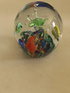DYNASTY GALLERY HEIRLOOM COLLECTIBLES ART GLASS SEA LIFE PAPERWEIGHT HEAVY 4" - Picture 1 of 8