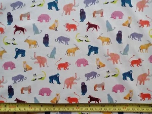Remnant Animal Pals A - white - Liberty Tana Lawn cotton approx 44 x 50 cm - Picture 1 of 4