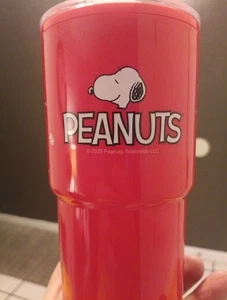 Peanuts Snoopy 18oz Edelstahl Becher 2025 Christmas Edition - NEU - Bild 1 von 8