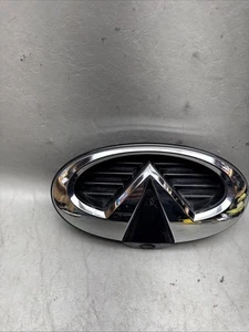 OEM INFINITI QX80 15-16 Front GRILLE Emblem w/CAMERA P/N: 284F1 5AM1A-620785ZA0A - Bild 1 von 9