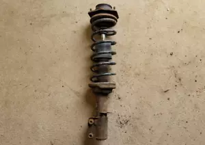 Porsche 924 (1975-1985) N/S Passenger Left Front Suspension Leg Strut - Picture 1 of 11