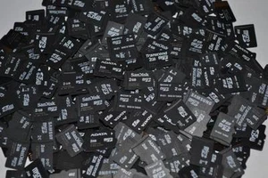 Lot of 50 Mixed Brand 2GB MICROSD Memory Cards Sandisk Kingston Toshiba camera - Picture 1 of 1