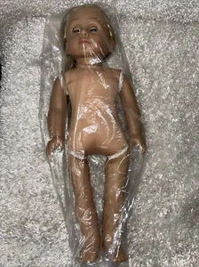 Muñeca 18" American Fashion World Cabello Rubio Ojos Azules Niña Peek-a-Boo - Imagen 1 de 5