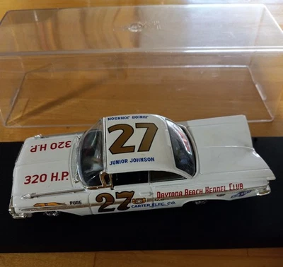Vitesse escala 1/43, #27 Junior Johnson, Daytona Beach Kennel Club, Chevy Impala Foto 1 de 3