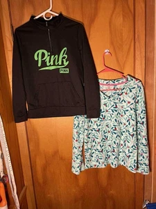 LOt pullover by PINK shirt size small womans top loungeware Activewear fleece - Picture 1 of 7
