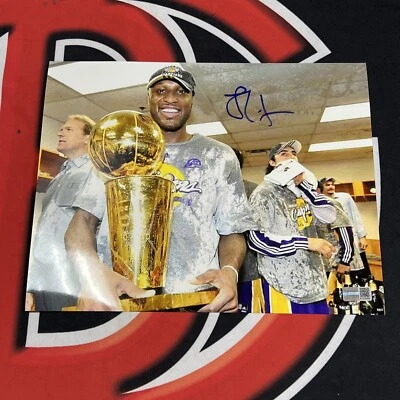 Foto firmada por Lamar Odom de 8x10 autografiada por Los Angeles Lakers Steiner CX CERTIFICADO DE AUTENTICIDAD Foto 1 de 3