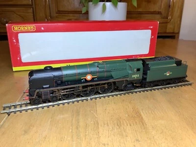 Hornby BR 4-6-2 Rebuilt Merchant Navy Class 35012 United States Lines - Image 1 of 4