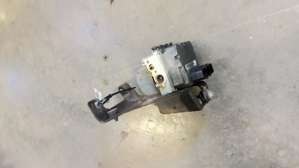 Антиблокировочная тормозная деталь в сборе с контролем тяги подходит для 03-05 CAVALIER 718840 - Изображение 1 из 4