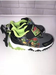 TMNT Teenage Mutant Ninja Turtles Boys Sneakers Toddlers Size 7 Light-up Shoes - Picture 1 of 9