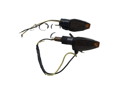 Par de indicadores de dirección KTM 690 Duke 2008 2010 no originales Foto 1 de 4