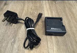 Genuine Nikon MH-61 charger For EN-EL5 Coolpix P530 P520 P510, P5100, P6000, P90 - Picture 1 of 3