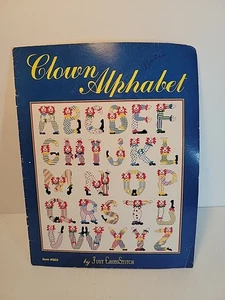 Folleto patrón punto de cruz contado alfabeto payaso #503 - Imagen 1 de 4