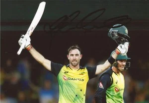 AUSTRALIA: GLENN MAXWELL SIGNED 6x4 TWENTY20 ACTION PHOTO+COA - Picture 1 of 1