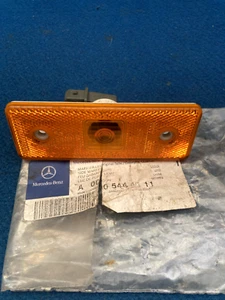 MERCEDES BENZ TRUCK SIDE MARKER LIGHT ASSY GENUINE DEALER PART BRAND NEW - Picture 1 of 3