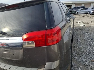 Conjunto de luz trasera derecha usado se adapta a: 2011 Gmc Terrain cuarto panel montado derecho Foto 1 de 4