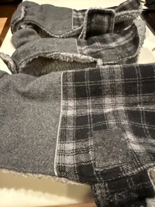 Eddie Bauer warme Winter Sherpa Fleece schwarz & grau kariert Hundemäntel 3 (2 M)(1 S) - Bild 1 von 7