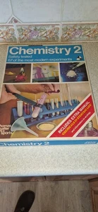 VINTAGE THOMAS SALTER CHEMISTRY 2 / 67 MODERN EXPERIMENTS VGC - Picture 1 of 9