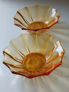 2x Vintage Amber Glass Bowls 12 Sided Shape 6" - Picture 1 of 10