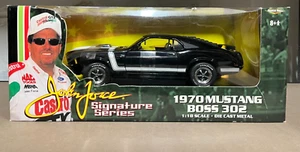 1970 FORD MUSTANG BOSS 302 BLACK 1:18 by ERTL #32896 AMERICAN MUSCLE JOHN FORCE - Picture 1 of 6